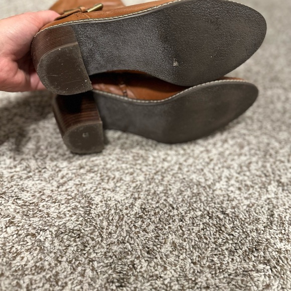 Anne Klein size 8 ankle boots (zip up) - Picture 2 of 5